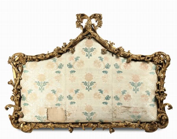Testata di letto in legno intagliato e dorato, XIX secolo  - Asta Antiquariato - Associazione Nazionale - Case d'Asta italiane