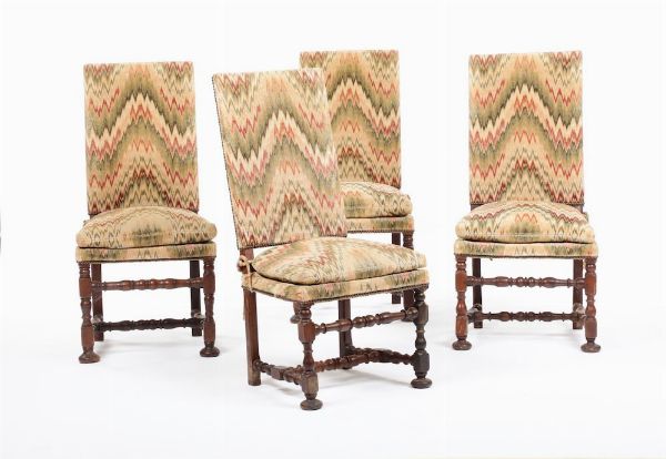 Quattro sedie a rocchetto in noce, XVIII secolo  - Asta Antiquariato - Associazione Nazionale - Case d'Asta italiane