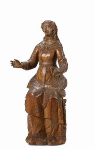 Scultura in legno raffigurante Madonna Assisa, scultore doltralpe del XVII secolo  - Asta Antiquariato - Associazione Nazionale - Case d'Asta italiane