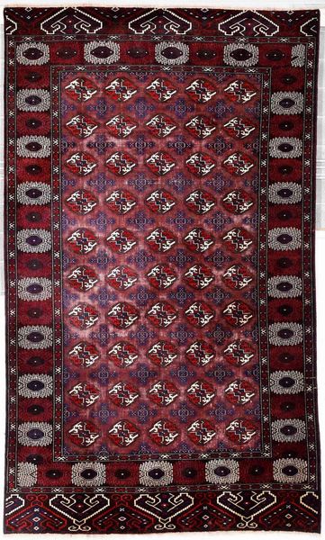 Tappeto Tekke, est Turkestan prima met� XX secolo  - Asta Tappeti - Associazione Nazionale - Case d'Asta italiane