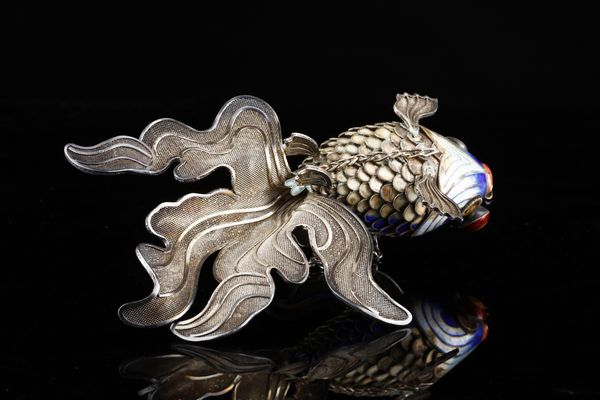 Arte Cinese : Pesce cloisonn�. Cina, dinastia Qing, inizio XX secolo.  - Asta Asta 470 | ARTE ORIENTALE Online - Associazione Nazionale - Case d'Asta italiane