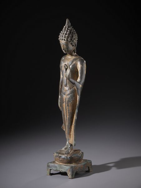 Arte Sud-Est Asiatico : Figura in bronzo raffigurante il famoso �walking Buddha� nello stile Sukothay. Tailandia XX sec  - Asta Asta 470 | ARTE ORIENTALE Online - Associazione Nazionale - Case d'Asta italiane