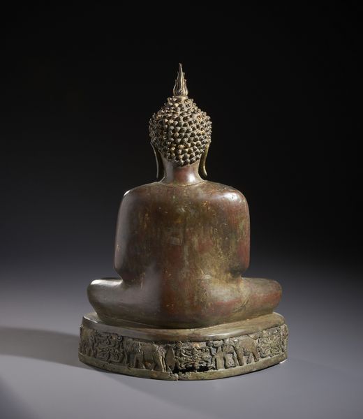 Arte Sud-Est Asiatico : Figura di Buddha in posizione seduta, le mani nel gesto di conciliazione �vitarkamudra�, gli occhi in madreperla.Tailandia XIX sec.  - Asta Asta 470 | ARTE ORIENTALE Online - Associazione Nazionale - Case d'Asta italiane