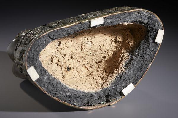 Arte Sud-Est Asiatico : Figura di Buddha in posizione seduta, le mani nel gesto di conciliazione �vitarkamudra�, gli occhi in madreperla.Tailandia XIX sec.  - Asta Asta 470 | ARTE ORIENTALE Online - Associazione Nazionale - Case d'Asta italiane