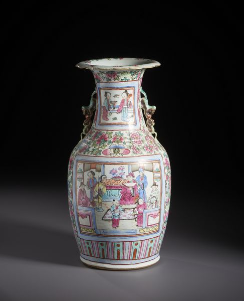 Arte Cinese : Vaso in porcellana abilmente smaltato nei colori della famiglia rosa, stile �Canton�. Cina Dinastia Qing , XIX sec.  - Asta Asta 470 | ARTE ORIENTALE Online - Associazione Nazionale - Case d'Asta italiane