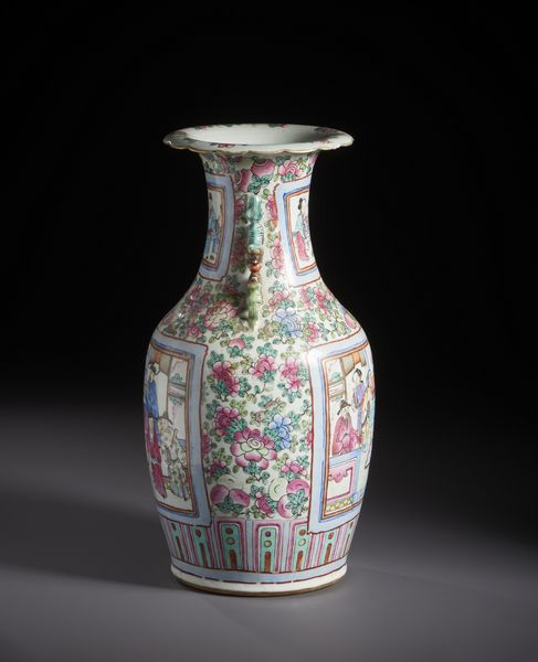 Arte Cinese : Vaso in porcellana abilmente smaltato nei colori della famiglia rosa, stile �Canton�. Cina Dinastia Qing , XIX sec.  - Asta Asta 470 | ARTE ORIENTALE Online - Associazione Nazionale - Case d'Asta italiane