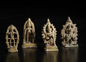 Arte Indiana - Gruppo di 4 altari in bronzo raffiguranti divinit� tribali India popolare, XIX secolo