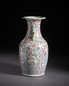 Arte Cinese : Vaso in porcellana abilmente smaltato nei colori della famiglia rosa, stile �Canton�. Cina Dinastia Qing , XIX sec.  - Asta Asta 470 | ARTE ORIENTALE Online - Associazione Nazionale - Case d'Asta italiane