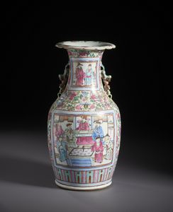 Arte Cinese : Vaso in porcellana abilmente smaltato nei colori della famiglia rosa, stile �Canton�. Cina Dinastia Qing , XIX sec.  - Asta Asta 470 | ARTE ORIENTALE Online - Associazione Nazionale - Case d'Asta italiane