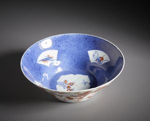 Arte Cinese : Bella ciotola in porcellana della forma ondulata  �ogee�.Cina, Dinastia Qing periodo Kangxi.  - Asta Asta 470 | ARTE ORIENTALE Online - Associazione Nazionale - Case d'Asta italiane