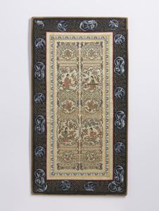 Arte Cinese : Due ricami in seta finemente decorati con scene di fanciulle in un giardino.Cina, XX sec.  - Asta Asta 470 | ARTE ORIENTALE Online - Associazione Nazionale - Case d'Asta italiane