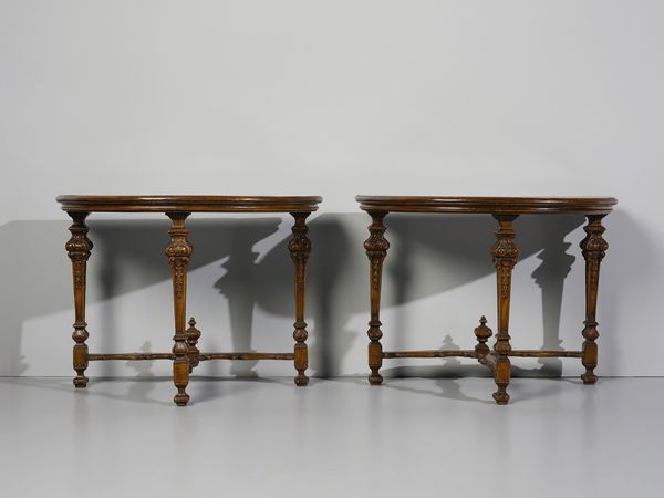 MANIFATTURA DEL XIX SECOLO : Coppia di consolle a mezzaluna con piano lastronato e gambe intagliate in foggia di colonne riunite da traverse  - Asta Asta 469 | ARTE ANTICA E DEL XIX SECOLO Online - Associazione Nazionale - Case d'Asta italiane