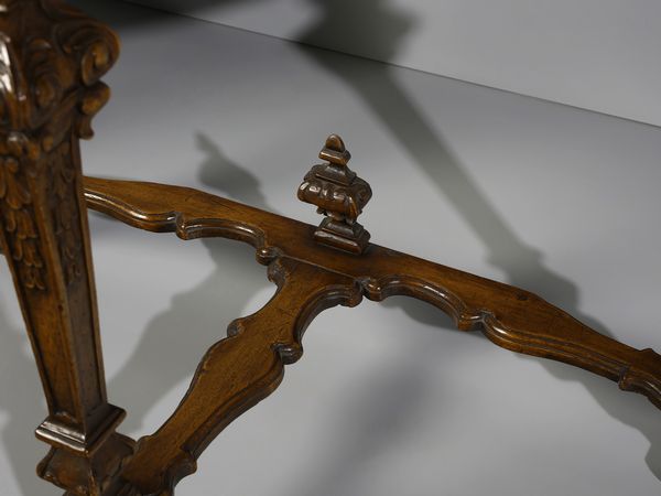 MANIFATTURA DEL XIX SECOLO : Coppia di consolle a mezzaluna con piano lastronato e gambe intagliate in foggia di colonne riunite da traverse  - Asta Asta 469 | ARTE ANTICA E DEL XIX SECOLO Online - Associazione Nazionale - Case d'Asta italiane