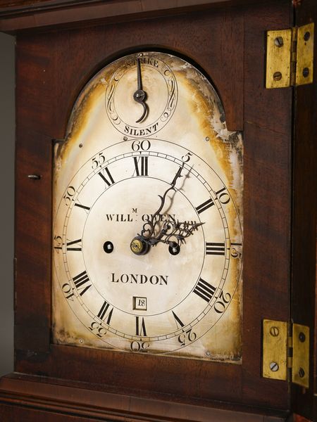 MANIFATTURA INGLESE DEL XVIII SECOLO : Orologio da tavolo con cassa in mogano e applicazioni in bronzo dorato, quadrante firmato 'William Owen London'  - Asta Asta 469 | ARTE ANTICA E DEL XIX SECOLO Online - Associazione Nazionale - Case d'Asta italiane