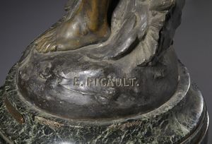 PICAULT EMILE LOUIS (1833 - 1915) : Da un modello di.  Grande scultura raffigurante 'Le Gnie du Travail' adattato a lampada  - Asta Asta 469 | ARTE ANTICA E DEL XIX SECOLO Online - Associazione Nazionale - Case d'Asta italiane