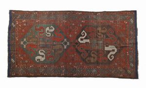 KARABAGH : Tappeto Chondoresk, due medaglioni centrali su fondo rosso, incorniciato da bordura esterna  - Asta Asta 469 | ARTE ANTICA E DEL XIX SECOLO Online - Associazione Nazionale - Case d'Asta italiane