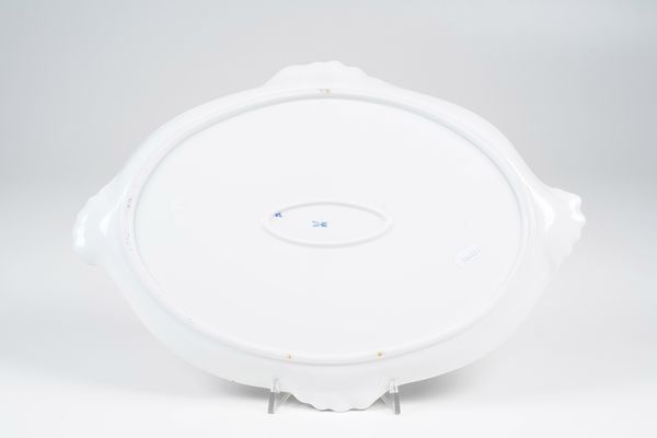 Vassoio.<BR>Meissen, prima met� del XX secolo.  - Asta Ceramiche e vetri - Associazione Nazionale - Case d'Asta italiane