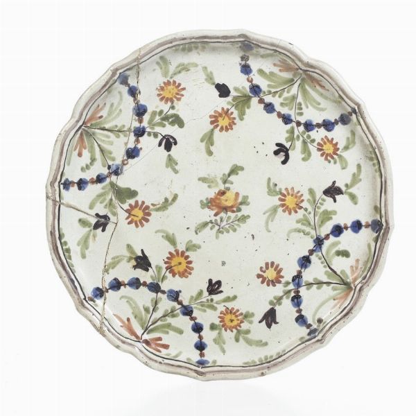 Alzatina.<BR>Lombardia, XVIII secolo.  - Asta Ceramiche e vetri - Associazione Nazionale - Case d'Asta italiane