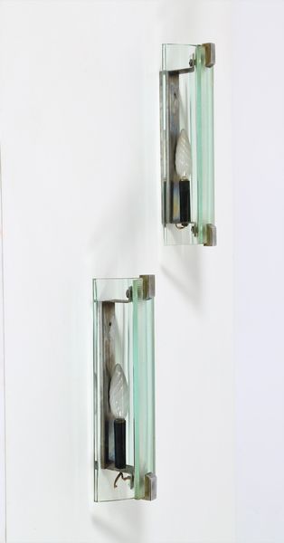 VECA : Coppia di appliques in metallo e vetro, anni 60  - Asta ASTA 247 DESIGN - Associazione Nazionale - Case d'Asta italiane