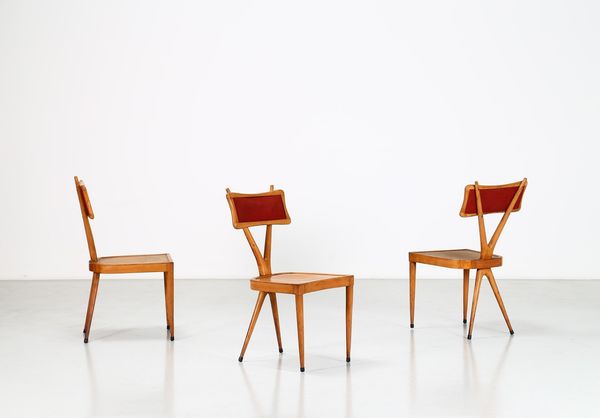 GIANNI VIGORELLI : Tre sedie in legno e tessuto originale, anni 50  - Asta ASTA 247 DESIGN - Associazione Nazionale - Case d'Asta italiane