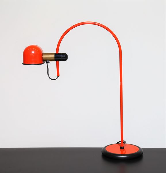 REGGIANI : Lampada da tavolo in metallo laccato e ottone, anni 60  - Asta ASTA 247 DESIGN - Associazione Nazionale - Case d'Asta italiane