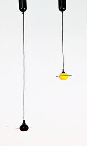 LINO TAGLIAPIETRA - Coppia di lampade a sospensione in metallo laccato e vetro, per Effetre anni 70
