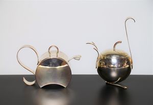 CLETO MUNARI - Coppia zuccheriere zoomorfe in argento, marchio e punzoni presenti, anni 80