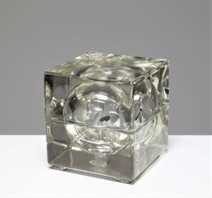 ALESSANDRO MENDINI - Lampada cubosfera anni '70 in vetro massello, per Nizzoli.