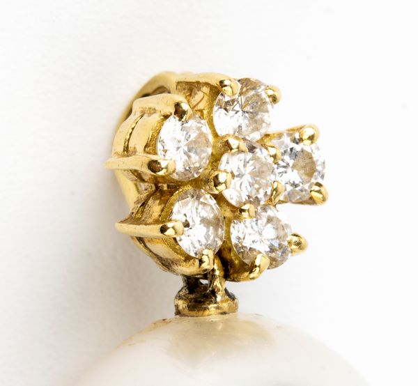 Pendente in oro con perla australiana e diamanti  - Asta Gioielli e Orologi - Associazione Nazionale - Case d'Asta italiane