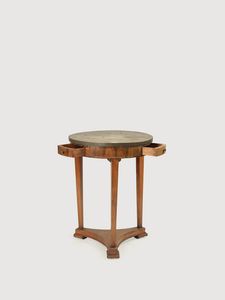 Tavolino in palissandro, met� del XIX secolo,  - Asta Antiquariato - Associazione Nazionale - Case d'Asta italiane