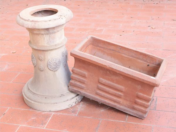 Due accessori da giardino in terracotta  - Asta Una casa fiorentina - Associazione Nazionale - Case d'Asta italiane