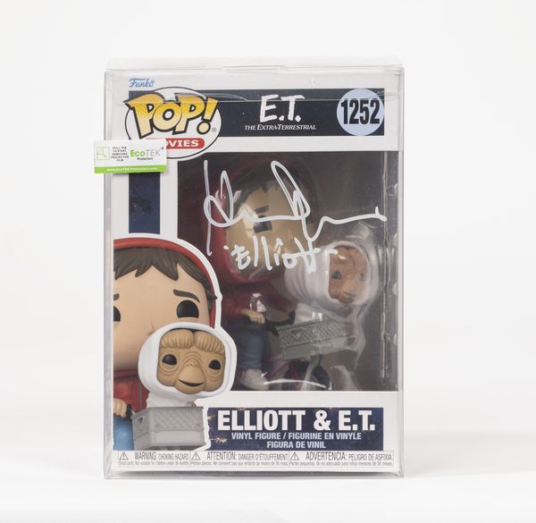 Henry Thomas - Funko Pop autografato – E.T. l’extraterrestre – Cert. Beckett  - Asta Pop Culture / Memorabilia e Card - Associazione Nazionale - Case d'Asta italiane