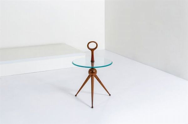 LACCA CESARE : Tavolino in legno con piano in vetro molato. Anni '50 cm 60x39  - Asta Asta 147 Design - Associazione Nazionale - Case d'Asta italiane