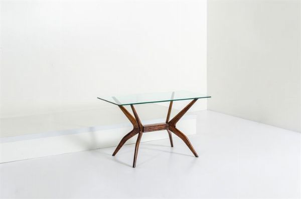 PRODUZIONE ITALIANA : Tavolino con struttura in legno  piano in vetro molato. Anni '50 cm 49x82x41  - Asta Asta 147 Design - Associazione Nazionale - Case d'Asta italiane