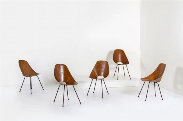 NOBILI VITTORIO : Cinque sedie mod. Medea  - Asta Asta 147 Design - Associazione Nazionale - Case d'Asta italiane