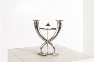 Ponti Gio - Lampada da tavolo in peltro argentato. Prod. Cristofle anni '20 h cm 21 Bibl.: Ugo La Pietra  (a cura di)  Gio  [..]