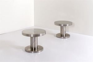 PRODUZIONE ITALIANA - Coppia di tavolini in acciaio spazzolato Anni '70 cm 40x52