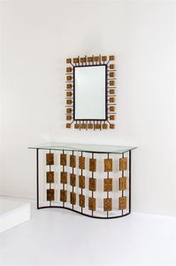 CLIZIA (MARIO GIANI) - Console con specchiera in ferro con placche in terracotta decorata con motivi ornamentali. Anni '60 console cm  [..]