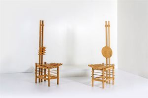SPAZZAPAN ANACLETO - Due sedie scultura in legno naturale realizzate completamente ad incastro. Anni '90 rispettivamente cm 158x50x58x  [..]