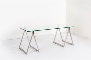 GAVINA DINO - Tavolo con struttura in acciaio  piano in vetro molato di forte spessore. Anni '70 cm 72x179x71