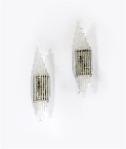 POLIARTE - Coppia di lampade a muro costituite da prismi in vetro massello di Murano. Anni '7'0 cm 8x78x23