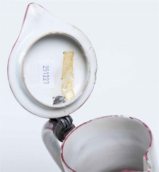 Lattiera con coperchio.<BR>Francia dell'est, seconda met� del XVIII secolo.  - Asta Ceramiche - Associazione Nazionale - Case d'Asta italiane