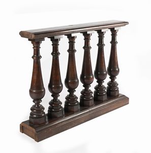 Parte di balaustra in noce  - Asta Antiquariato: Arredi, Dipinti, Oggetti d'Arte, Arte Orientale. - Associazione Nazionale - Case d'Asta italiane