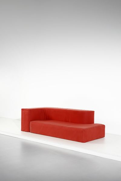 CHIGGIO ENNIO (1938 - 2020) : Divano mod. Environ per Nikol, Italia  - Asta Asta 476 | DESIGN E ARTI DECORATIVE DEL NOVECENTO Online - Associazione Nazionale - Case d'Asta italiane