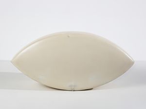 MAN RAY  (1890 - 1976) : Seduta Le T�moin per Simon International - Collezione Ultramobile, San Lazzaro di Savena  - Asta Asta 476 | DESIGN E ARTI DECORATIVE DEL NOVECENTO Online - Associazione Nazionale - Case d'Asta italiane