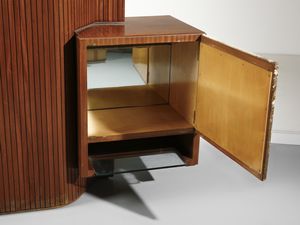 MANIFATTURA ITALIANA : Grande mobile divisorio da centro con stipo e vano a giorno  - Asta Asta 476 | DESIGN E ARTI DECORATIVE DEL NOVECENTO Online - Associazione Nazionale - Case d'Asta italiane