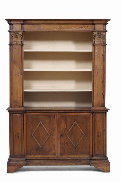 Libreria in legno intagliato. XIX secolo  - Asta Antiquariato - Associazione Nazionale - Case d'Asta italiane