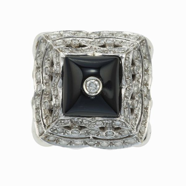 Anello in diamanti con cialde centrali intercambiabili  - Asta Gioielli - Associazione Nazionale - Case d'Asta italiane