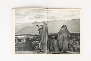 Henri Cartier-Bresson : Images � la Sauvette  - Asta Fotografia - Associazione Nazionale - Case d'Asta italiane