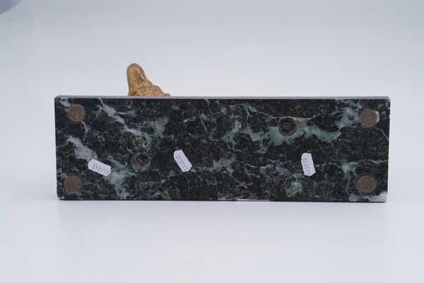 Demetre Chiparus : Cane poliziotto  - Asta Sei Secoli di Arti e Arredi - Associazione Nazionale - Case d'Asta italiane